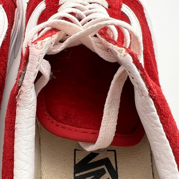 Vans Old Skool Red Suede Sneaker, Men's Size 6.5, Women's Size 8 - Picture 12 of 12